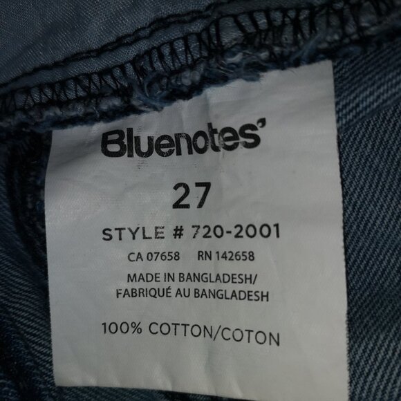 Bluenotes Denim Ladies Size 27 Waist Distressed Medium Wash Jean Shorts - Picture 4 of 12